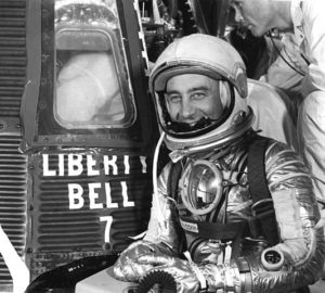 533px-Grissom_prepares_to_enter_Liberty_Bell_7_61-MR4-76
